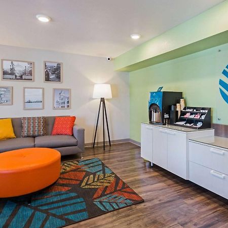 Woodspring Suites Davenport Quad Cities ภายนอก รูปภาพ