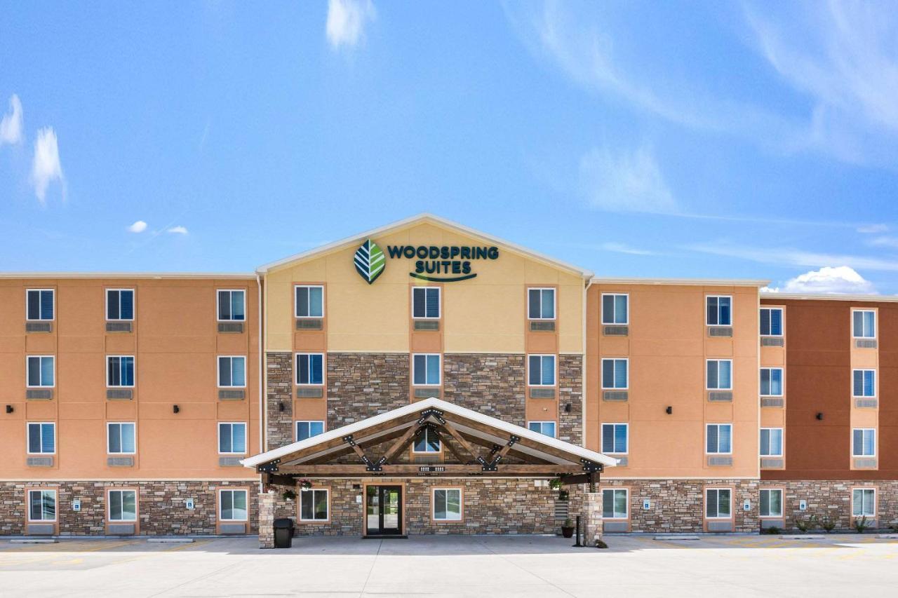 Woodspring Suites Davenport Quad Cities ภายนอก รูปภาพ