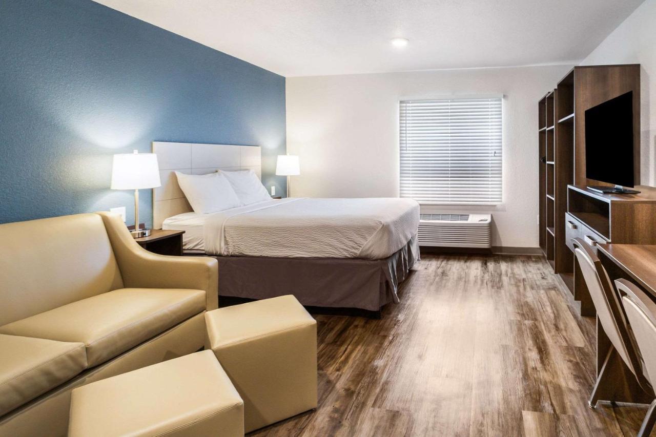 Woodspring Suites Davenport Quad Cities ภายนอก รูปภาพ