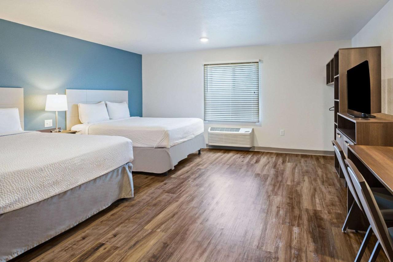 Woodspring Suites Davenport Quad Cities ภายนอก รูปภาพ